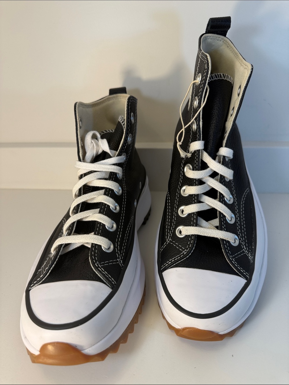Converse Unisex Run Star Hike Platform Leather Sneakers (Men’s 8.5; Women’s 10)